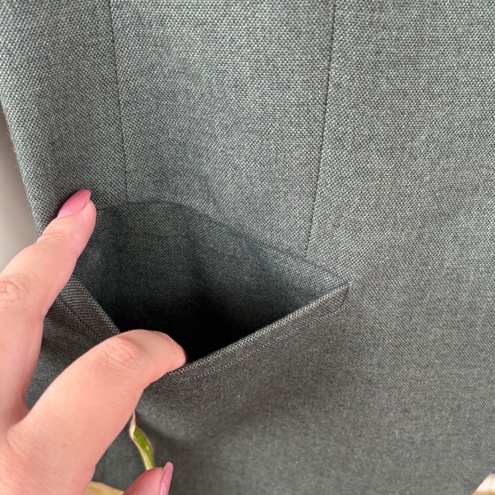 Banana Republic Women's Forest Green Blazer - Picture 8 of 10